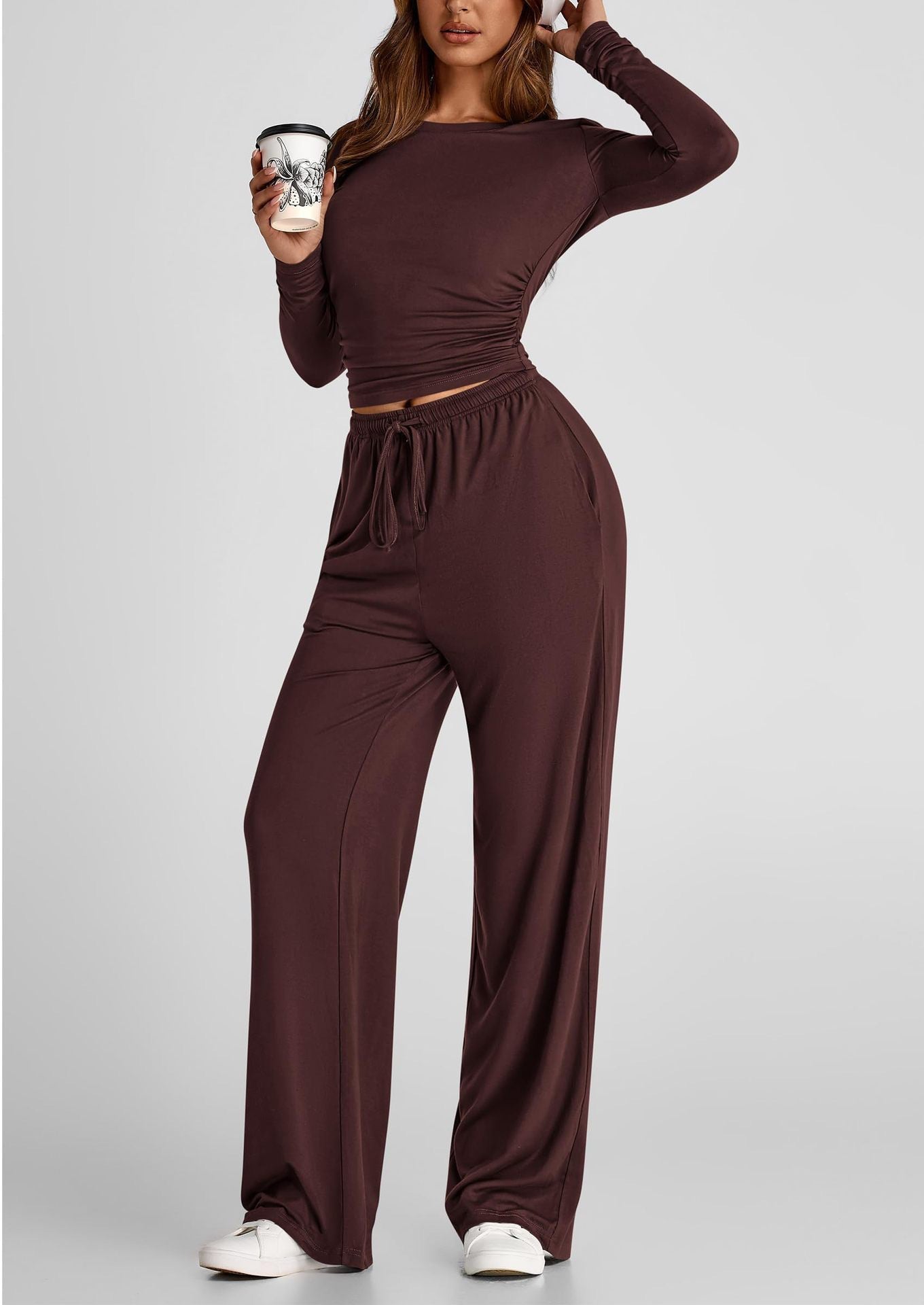Completo Donna Maglia a Maniche Lunghe e Pantaloni Palazzo – Comfort e Stile in Ogni Giornata