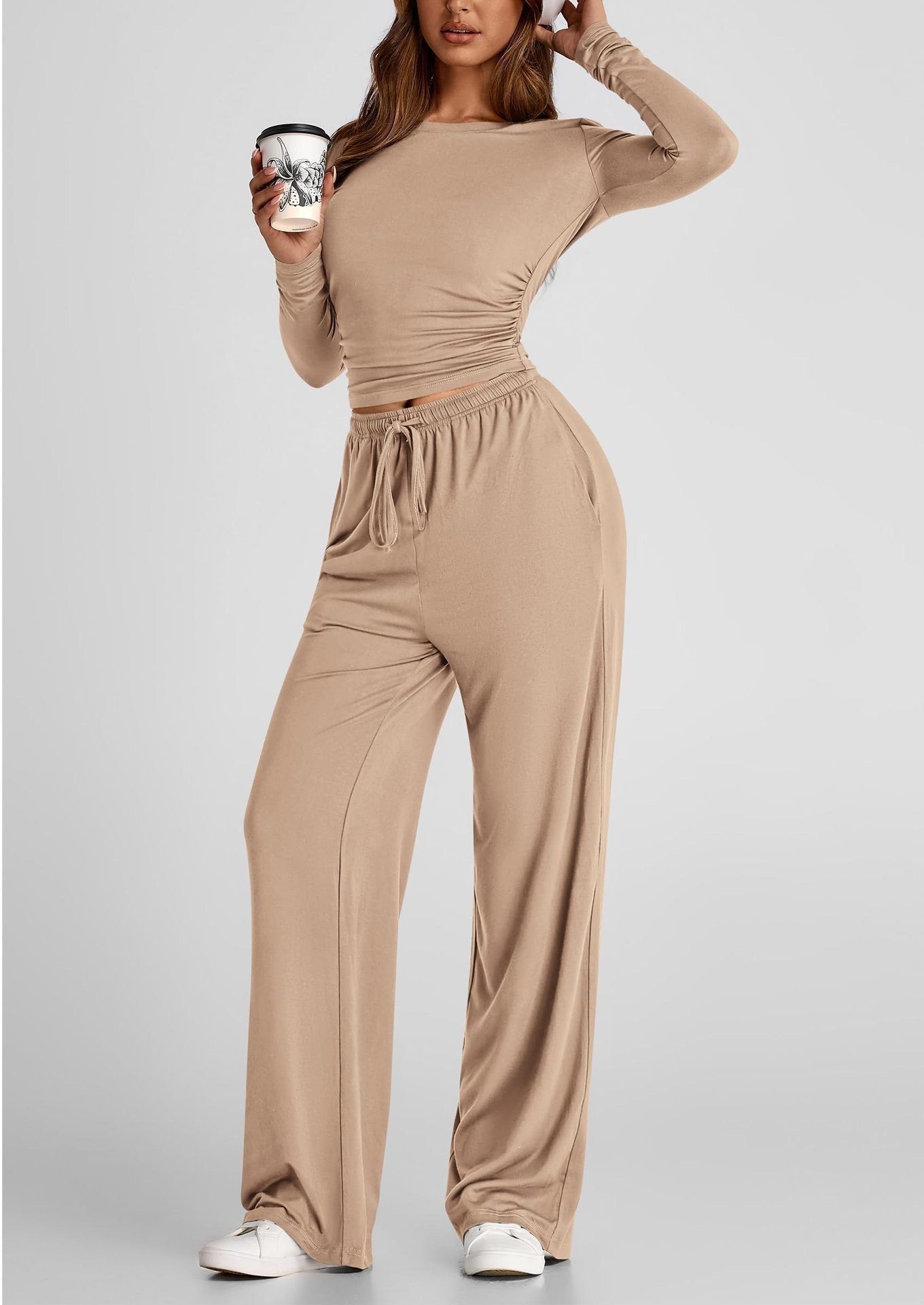 Completo Donna Maglia a Maniche Lunghe e Pantaloni Palazzo – Comfort e Stile in Ogni Giornata
